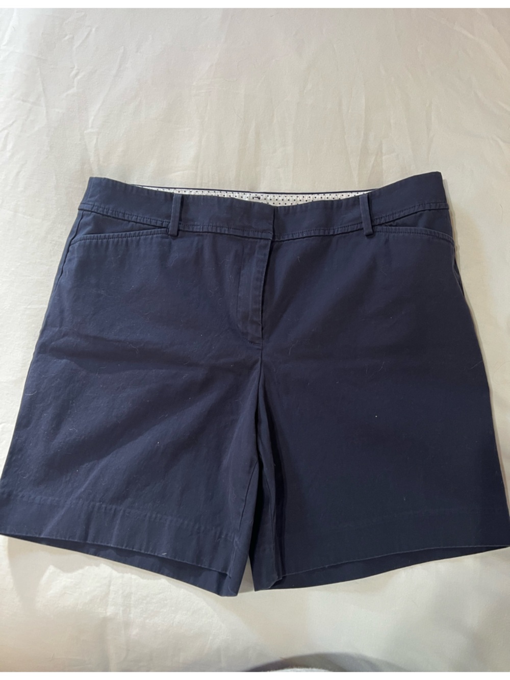 Talbots Classic Women's Navy Perfect Short, Size 12.